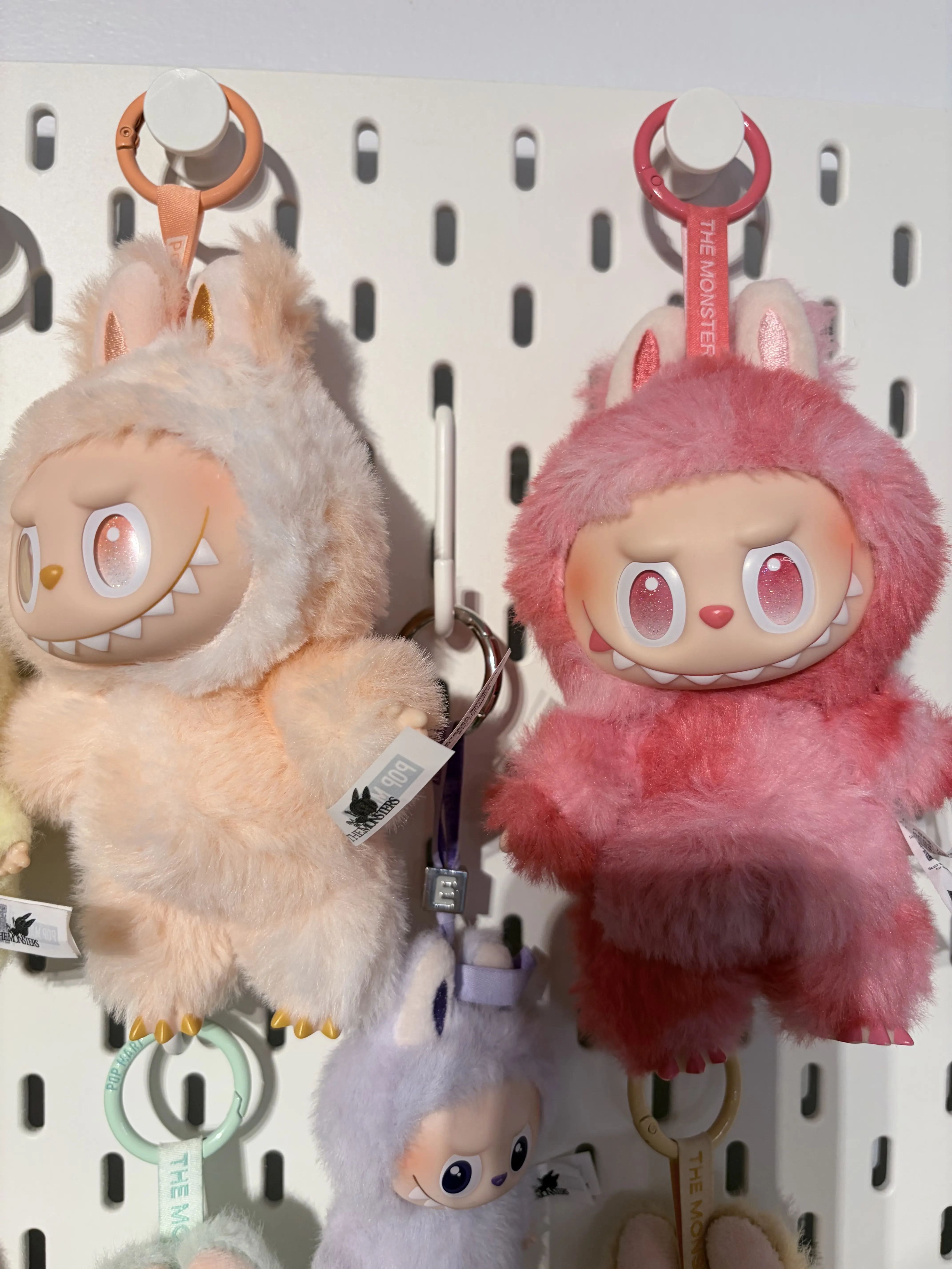 POP NOW:THE MONSTERS Big into Energy Series-Vinyl Plush Pendant
