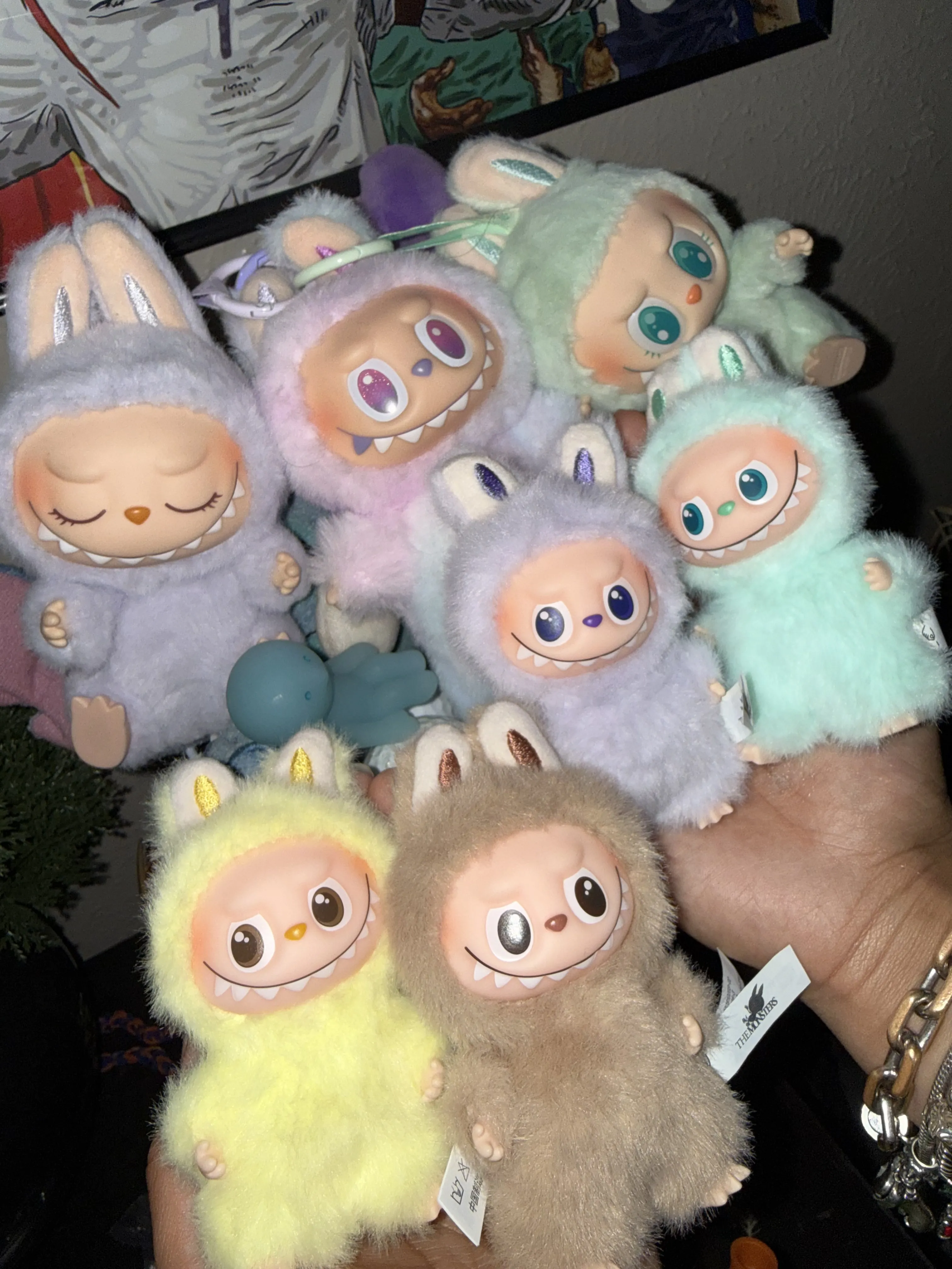 THE MONSTER PIN FOR LOVE SERIES - Vinyl Plush Pendant blind box