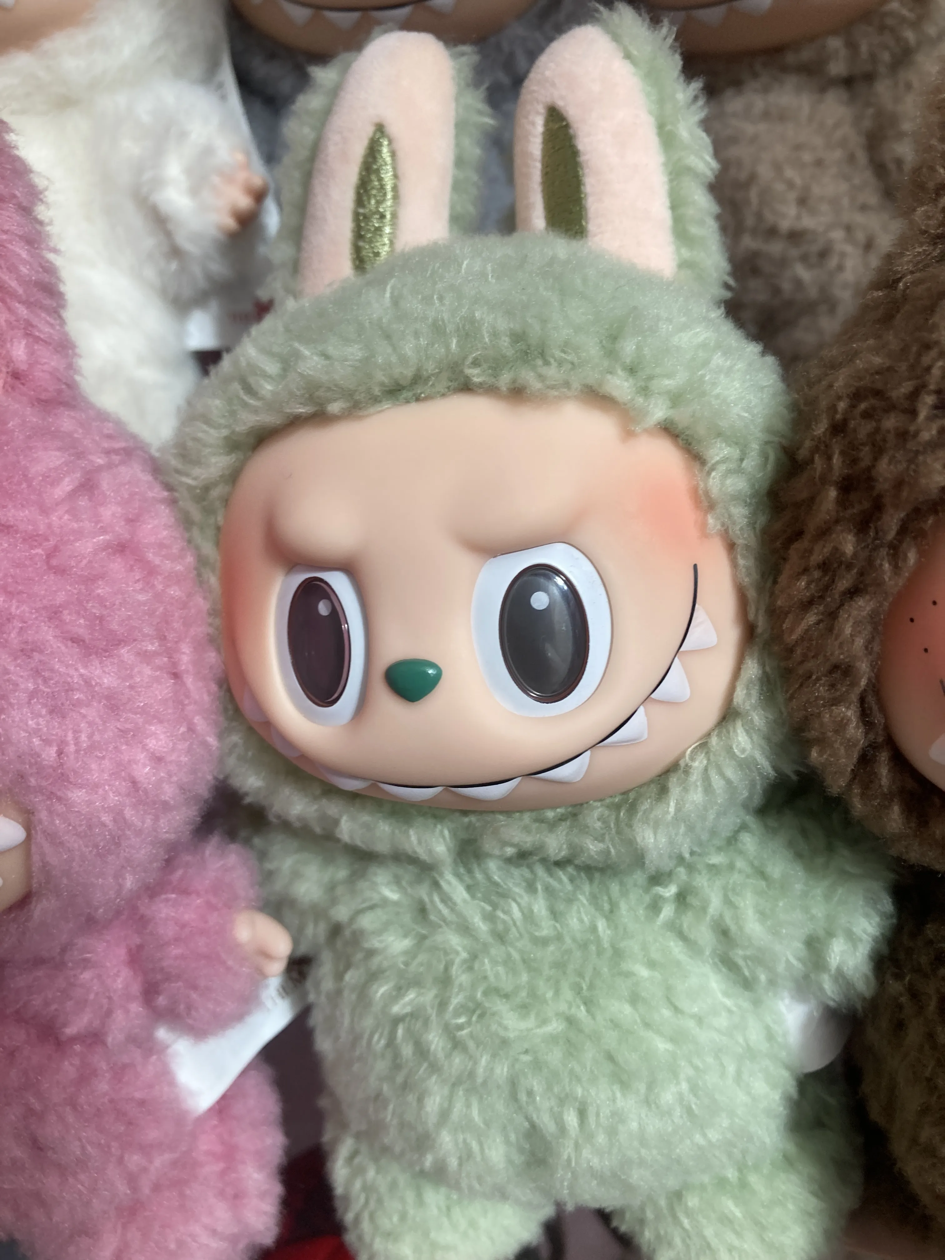 POP NOW:THE MONSTERS - Tasty Macarons Vinyl Face Blind Box - POP