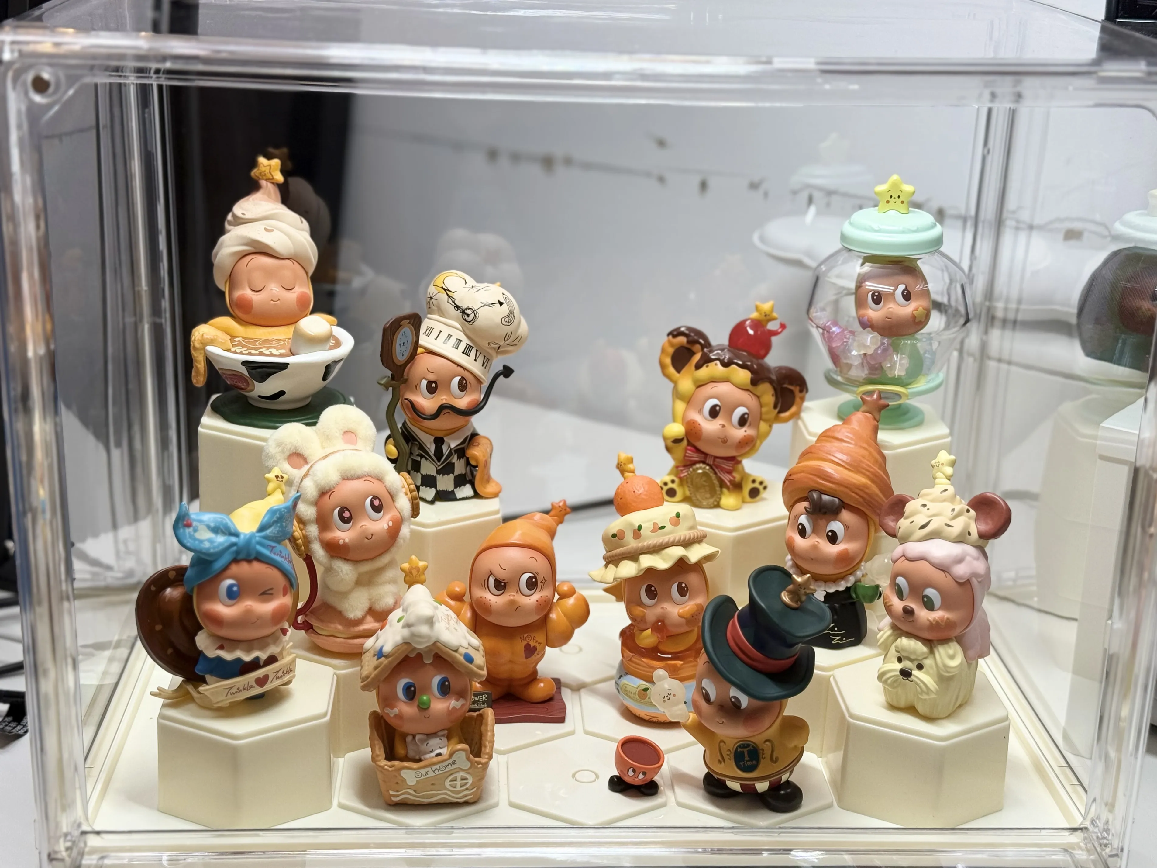 Twinkle Twinkle Savor the Moment Series Figures - POP MART (Canada)