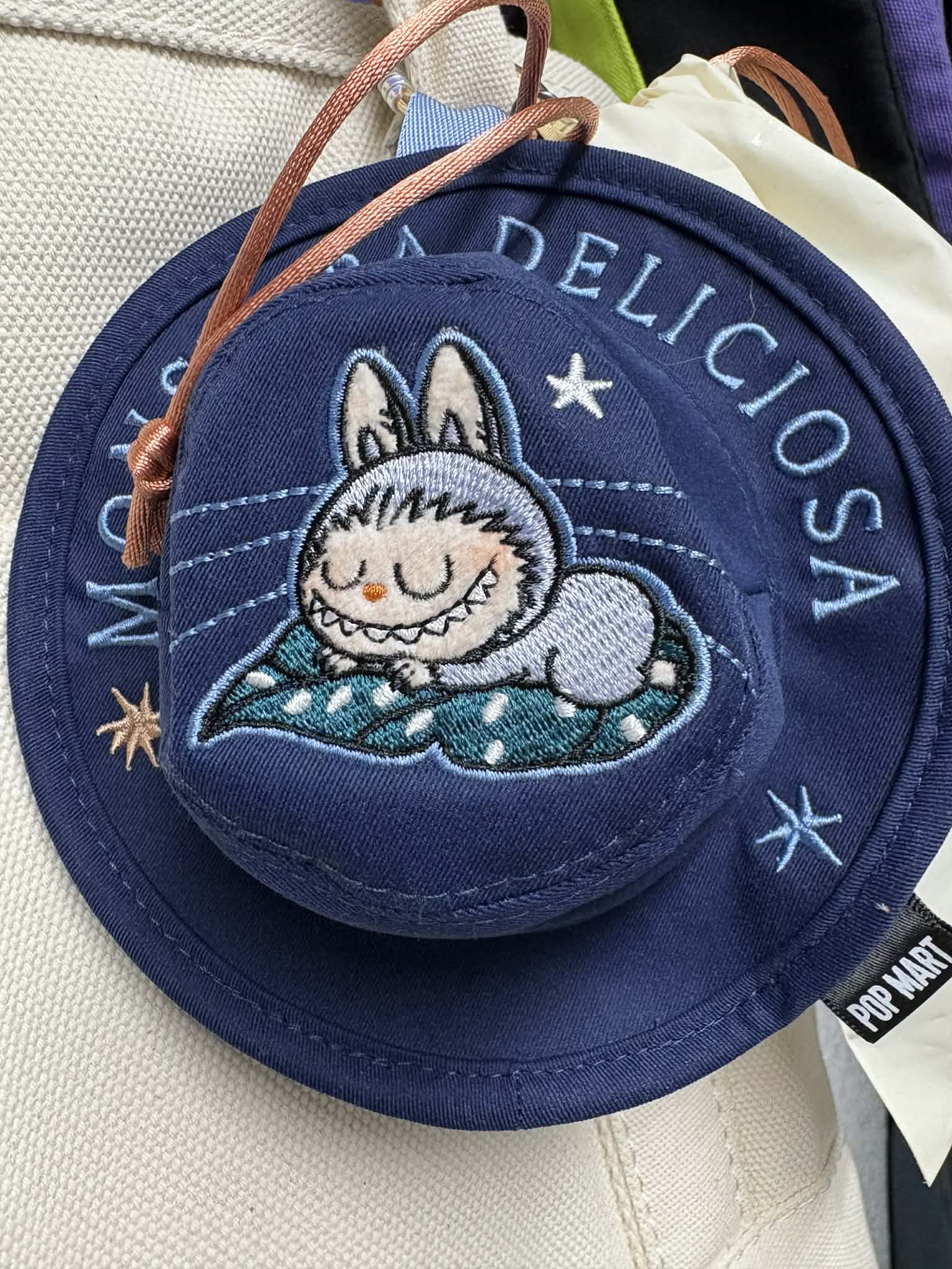 POP NOW:THE MONSTERS FALL IN WILD SERIES-Bucket Hat Mini Bag BIind