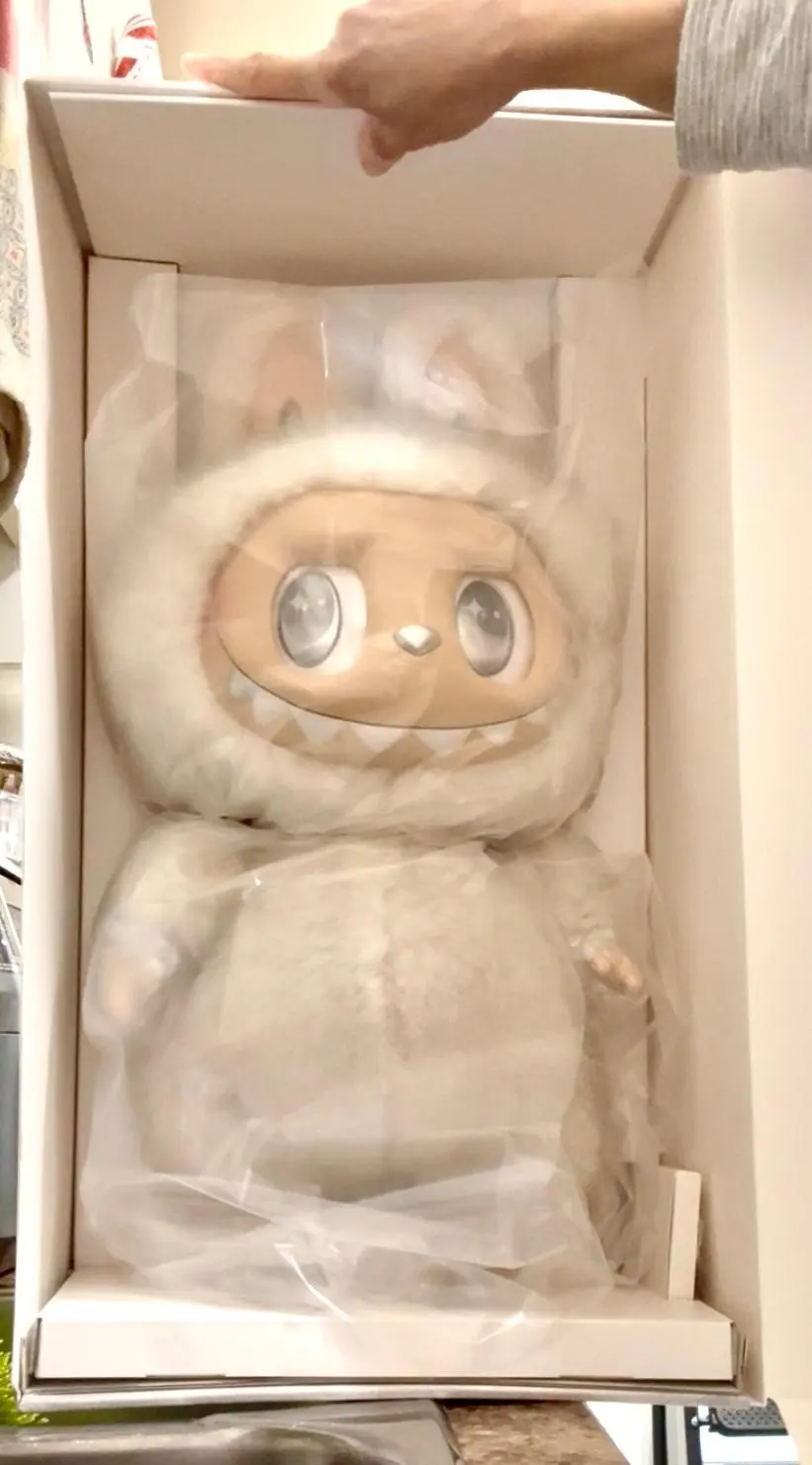 THE MONSTERS - ANGEL IN CLOUDS Vinyl Face Doll - POP MART (Canada)