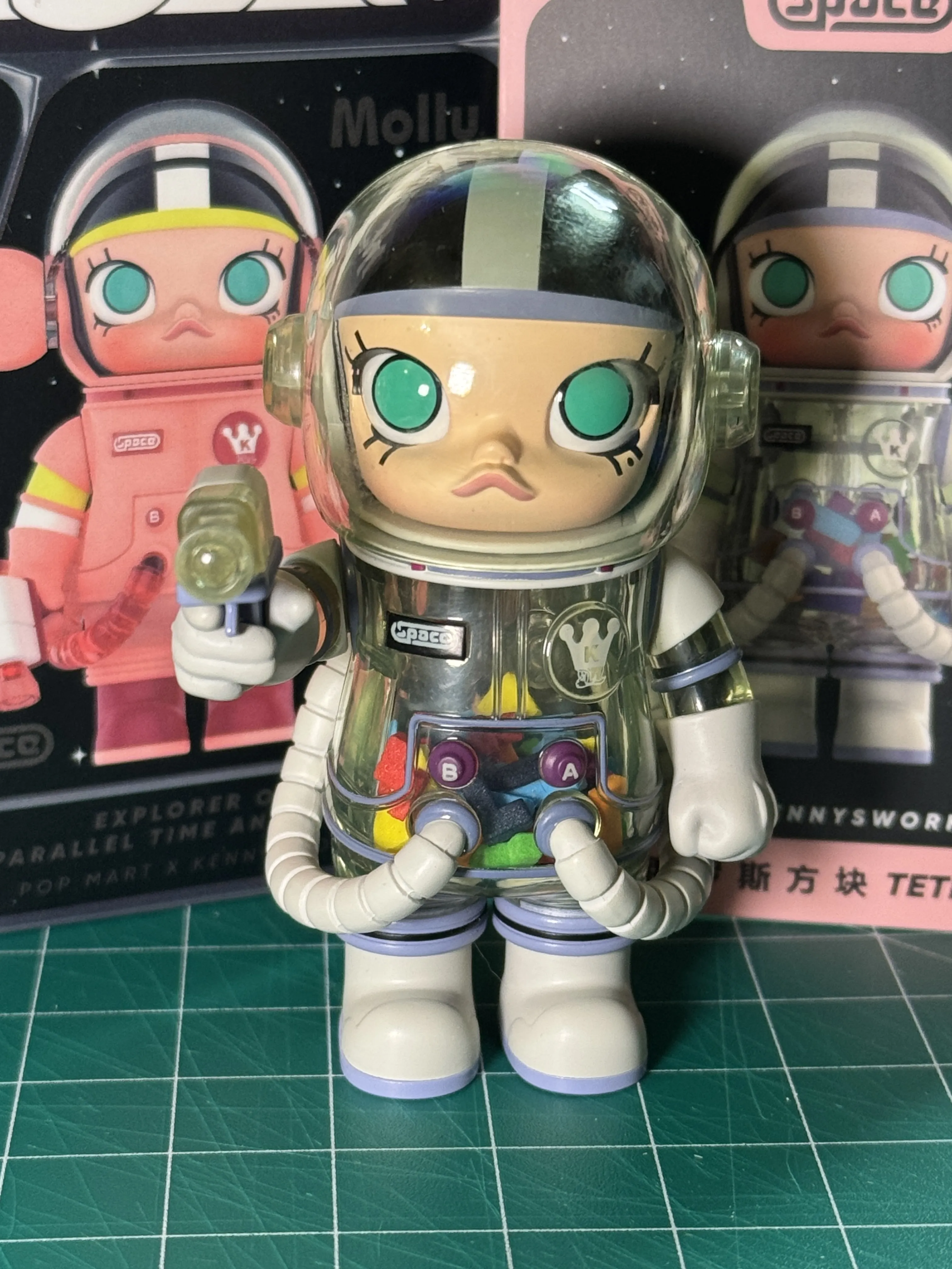 POP NOW:MEGA SPACE MOLLY 100% Series 3 - POP MART (United States)