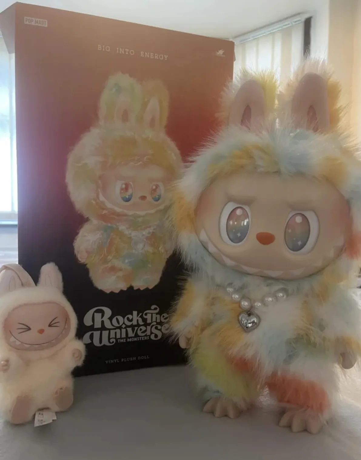 THE MONSTERS Big into Energy Series-ROCK THE UNIVERSE Vinyl Plush