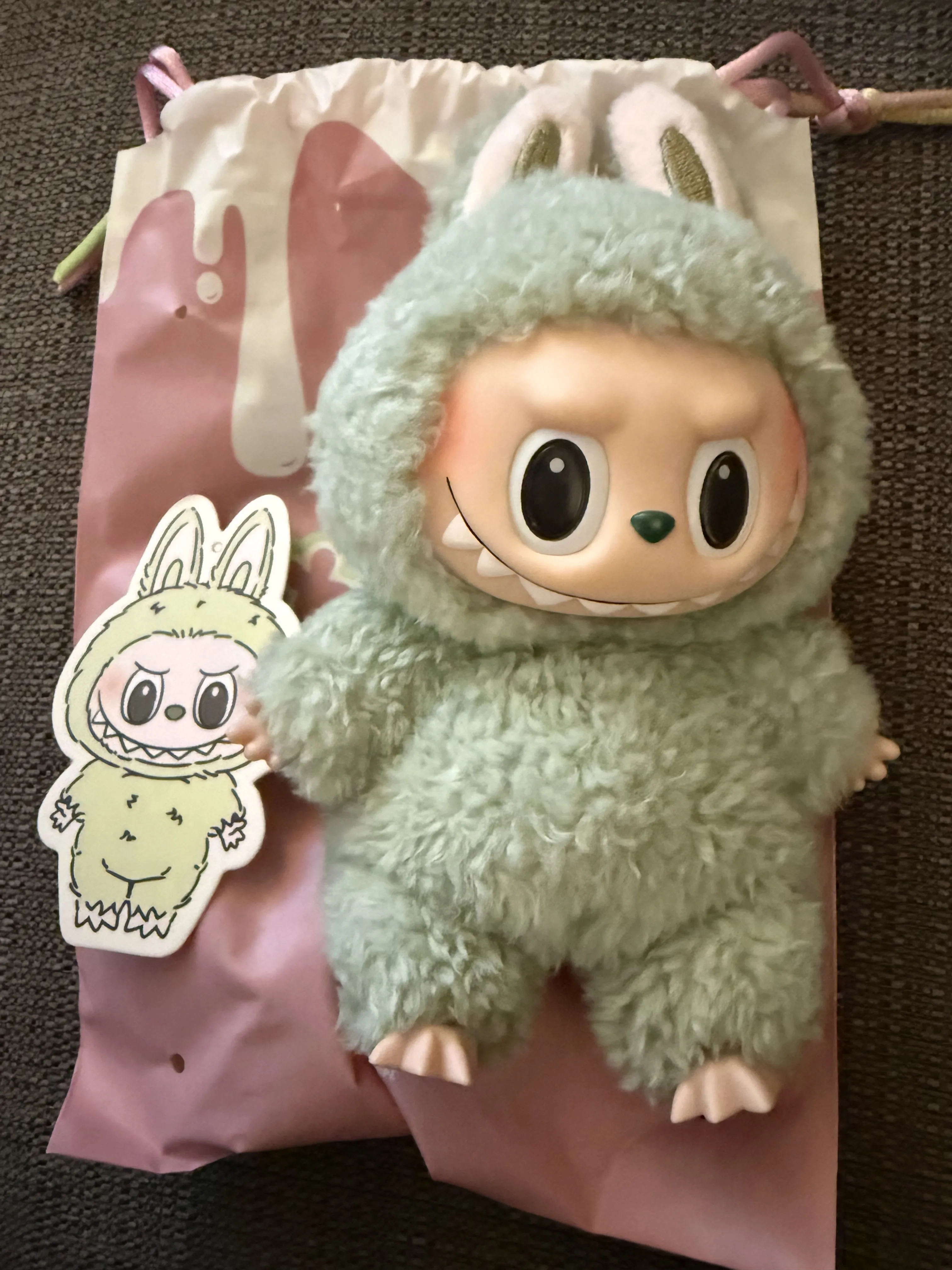 POP NOW:THE MONSTERS - Tasty Macarons Vinyl Face Blind Box - POP