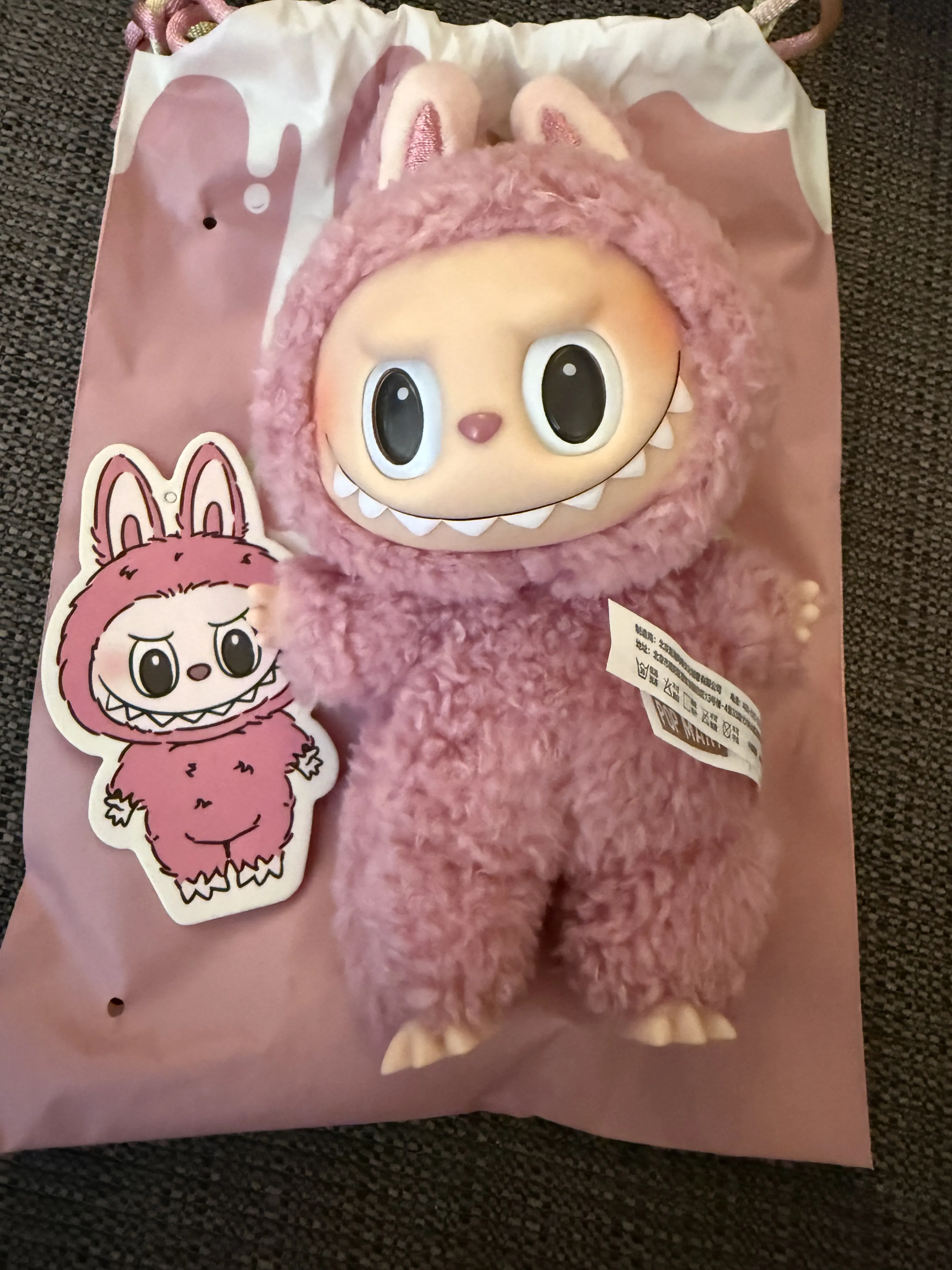 POP NOW:THE MONSTERS - Tasty Macarons Vinyl Face Blind Box - POP