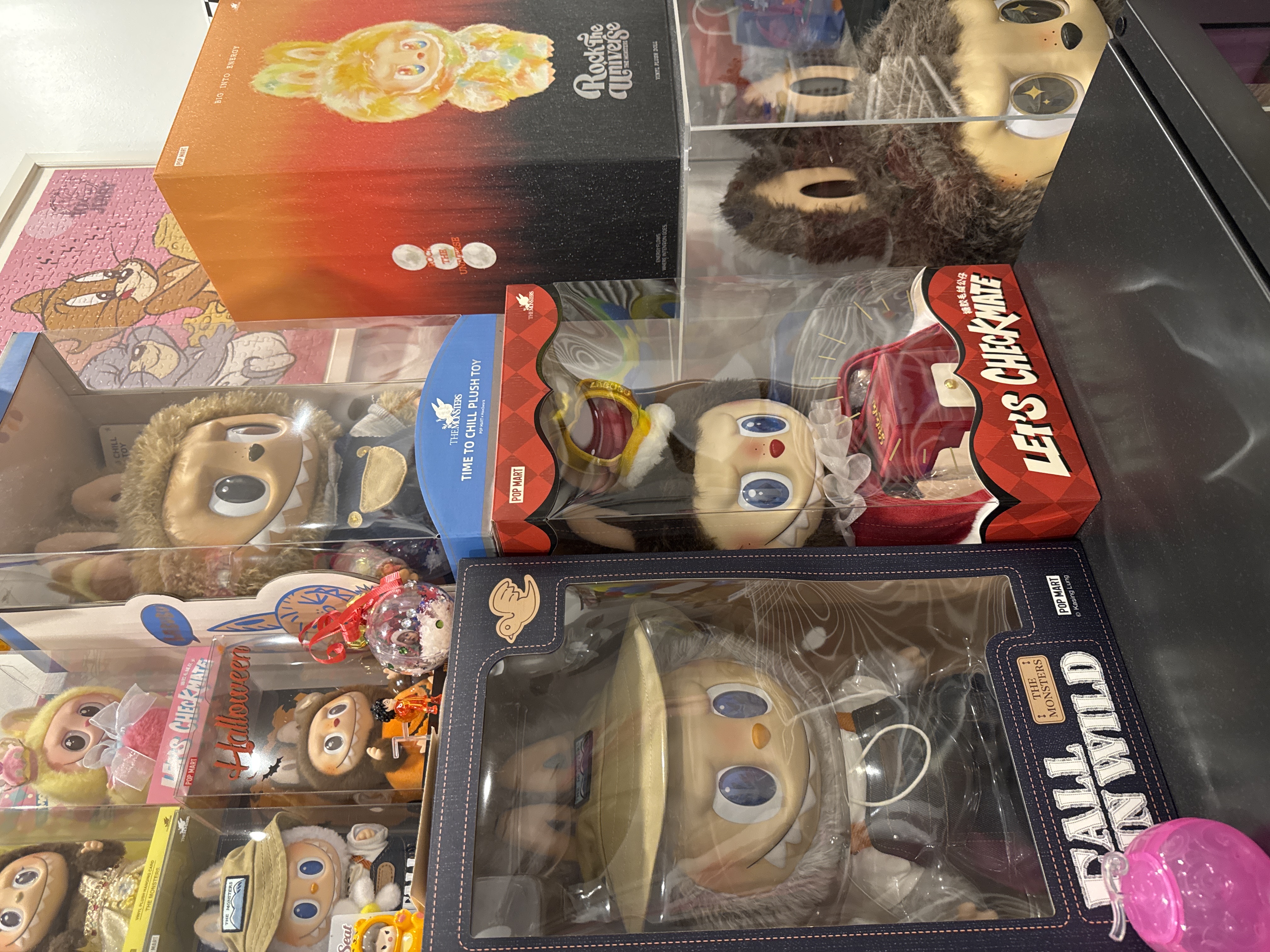 THE MONSTERS Big into Energy Series-ROCK THE UNIVERSE Vinyl Plush