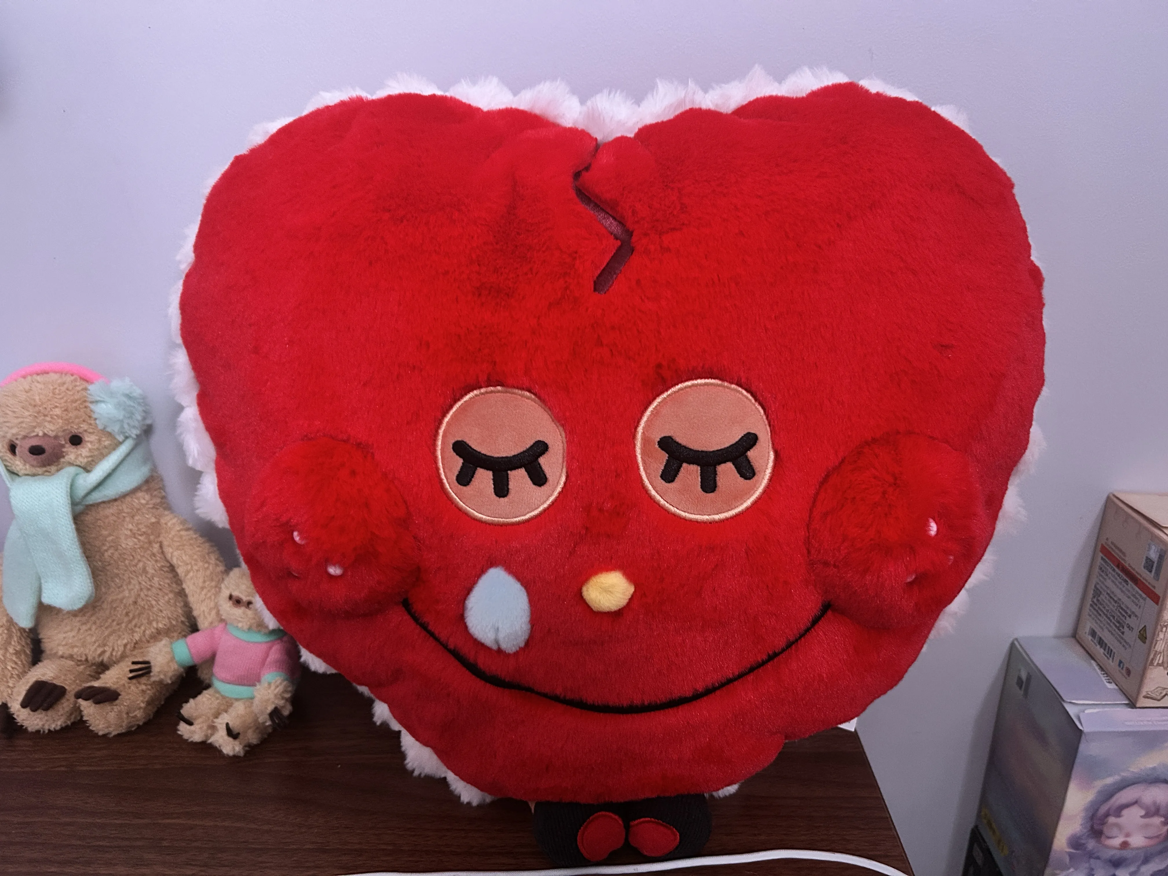 CRYBABY Crying for Love Series-Plush Gift Box|POP MART Canada Official