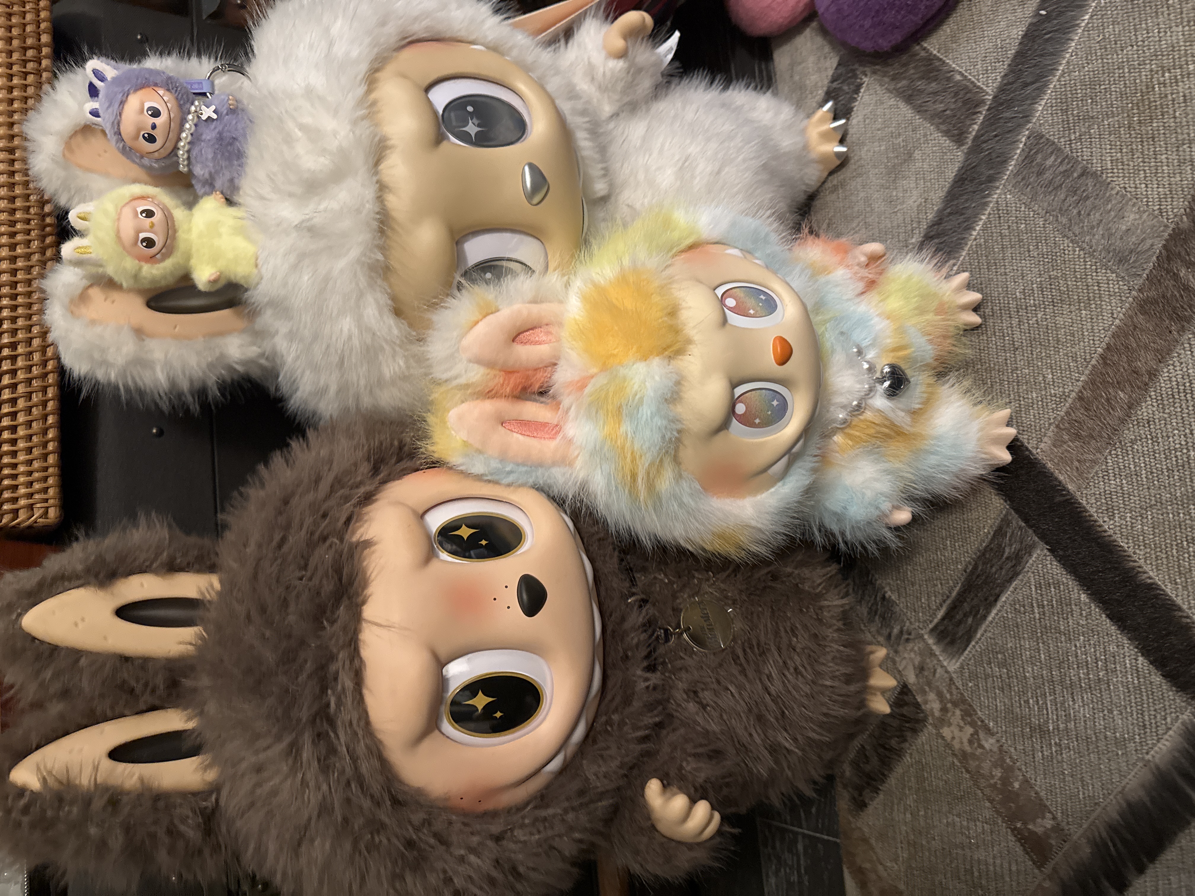 THE MONSTERS Big into Energy Series-ROCK THE UNIVERSE Vinyl Plush