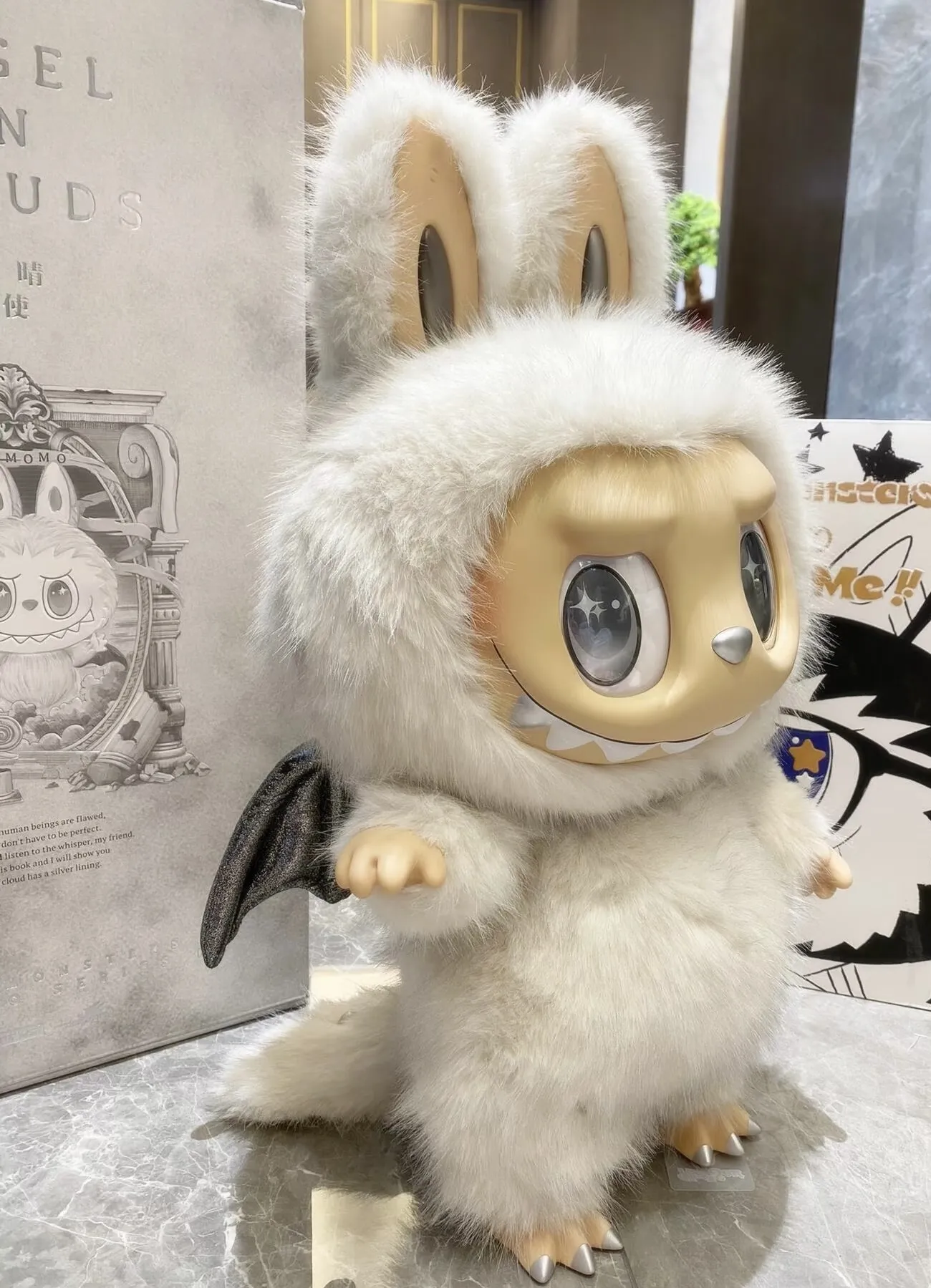 アイドル POP MART THE MONSTERS - ANGEL IN CLOUDS Amazon.com: POP MART The Monsters - Angel in Clouds Vinyl Face