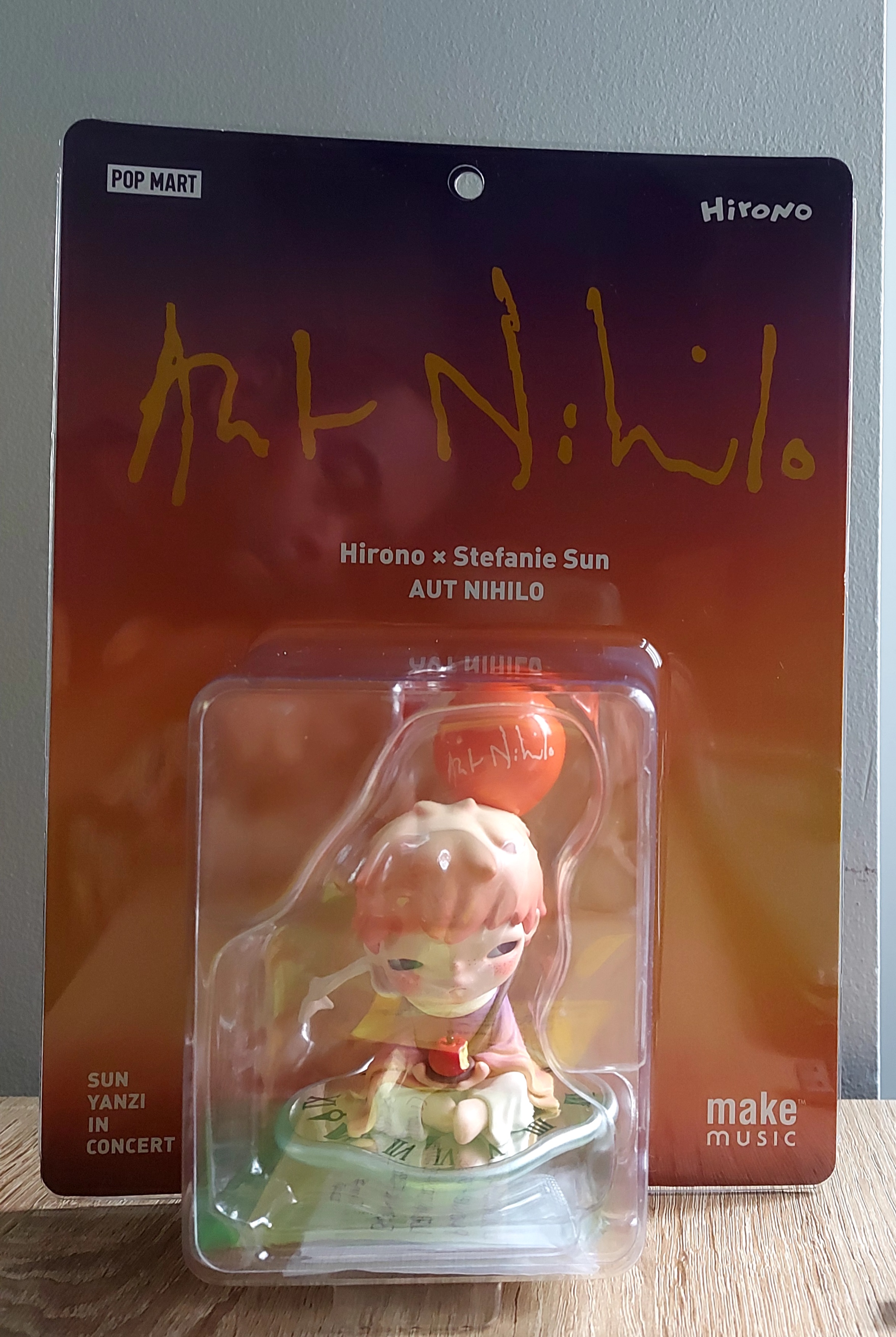 Hirono × Stefanie Sun AUT NIHILO Figure - POP MART (Canada)