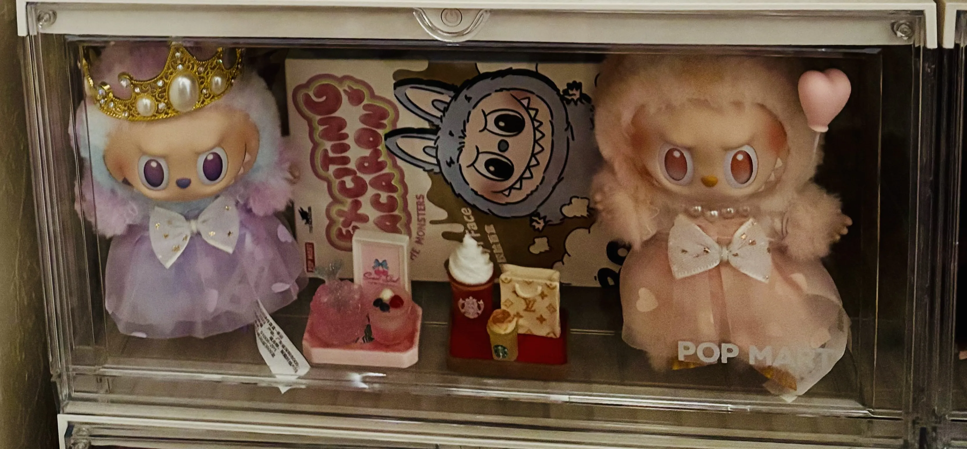 POP MART 100% Assemblable Lighted Display Container - POP MART