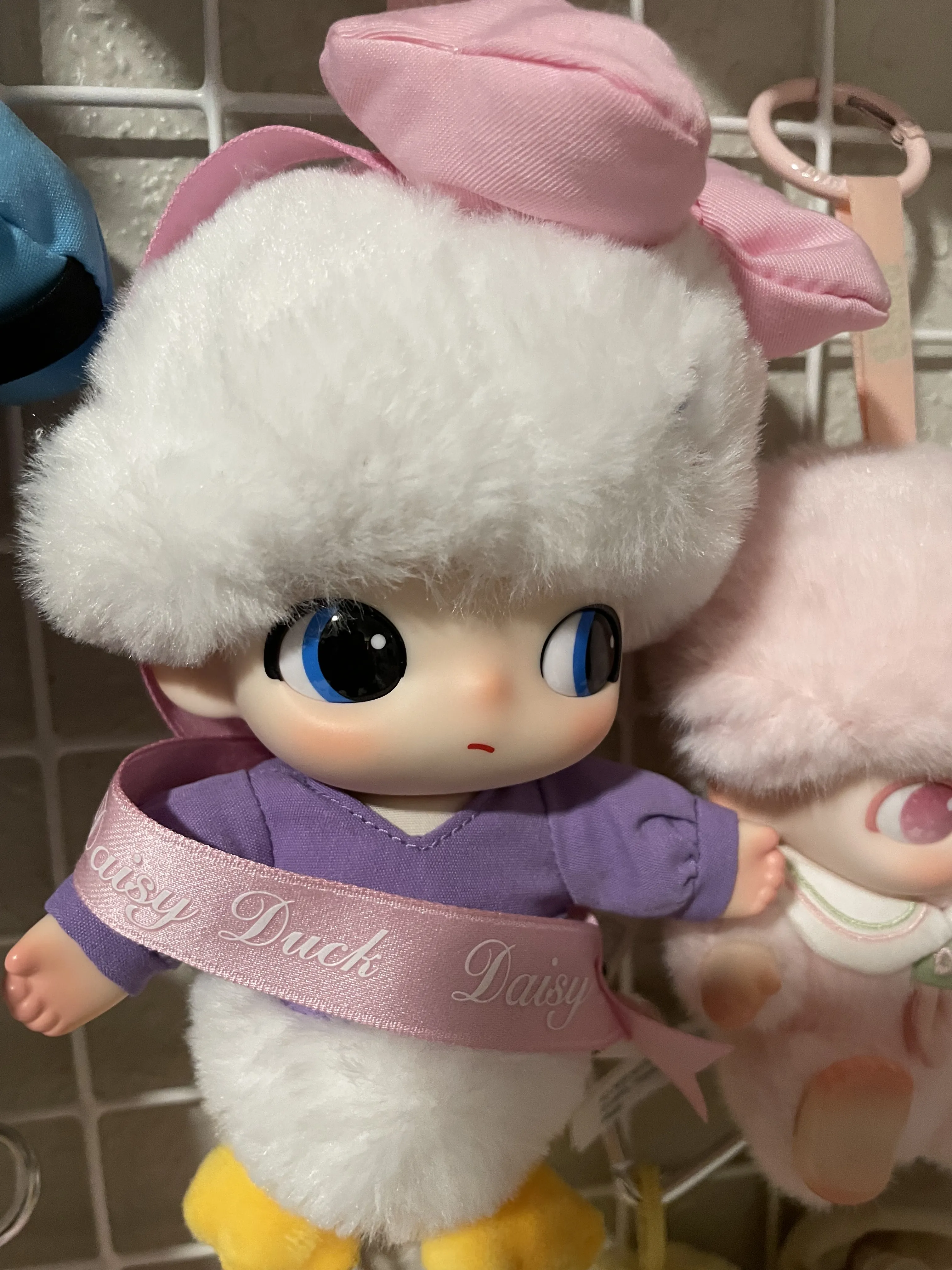 POP NOW:DIMOO WORLD × DISNEY Series-Vinyl Plush Keychain Blind Box