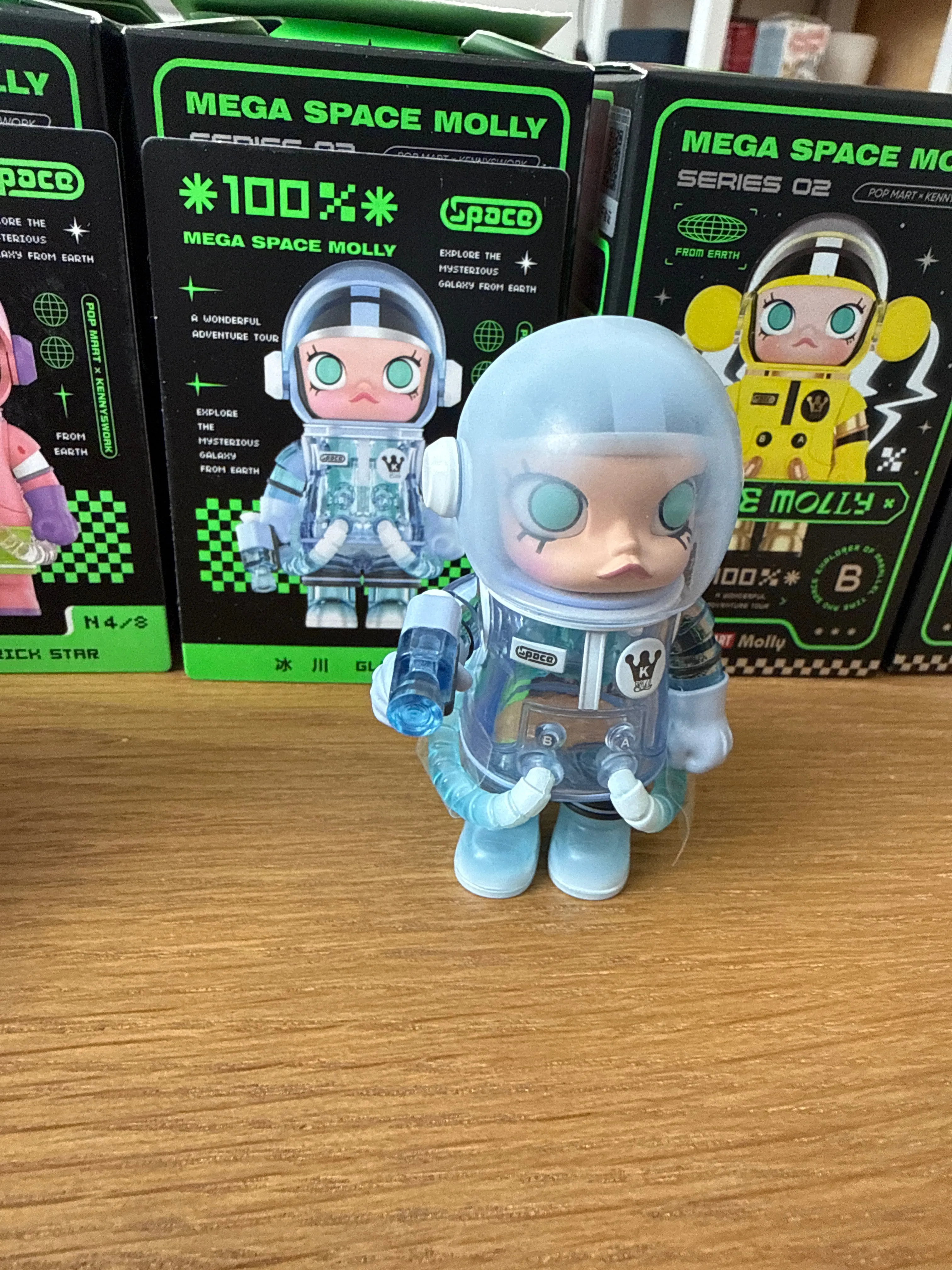 POP NOW:MEGA SPACE MOLLY 100% Series 2-B - POP MART (United States)