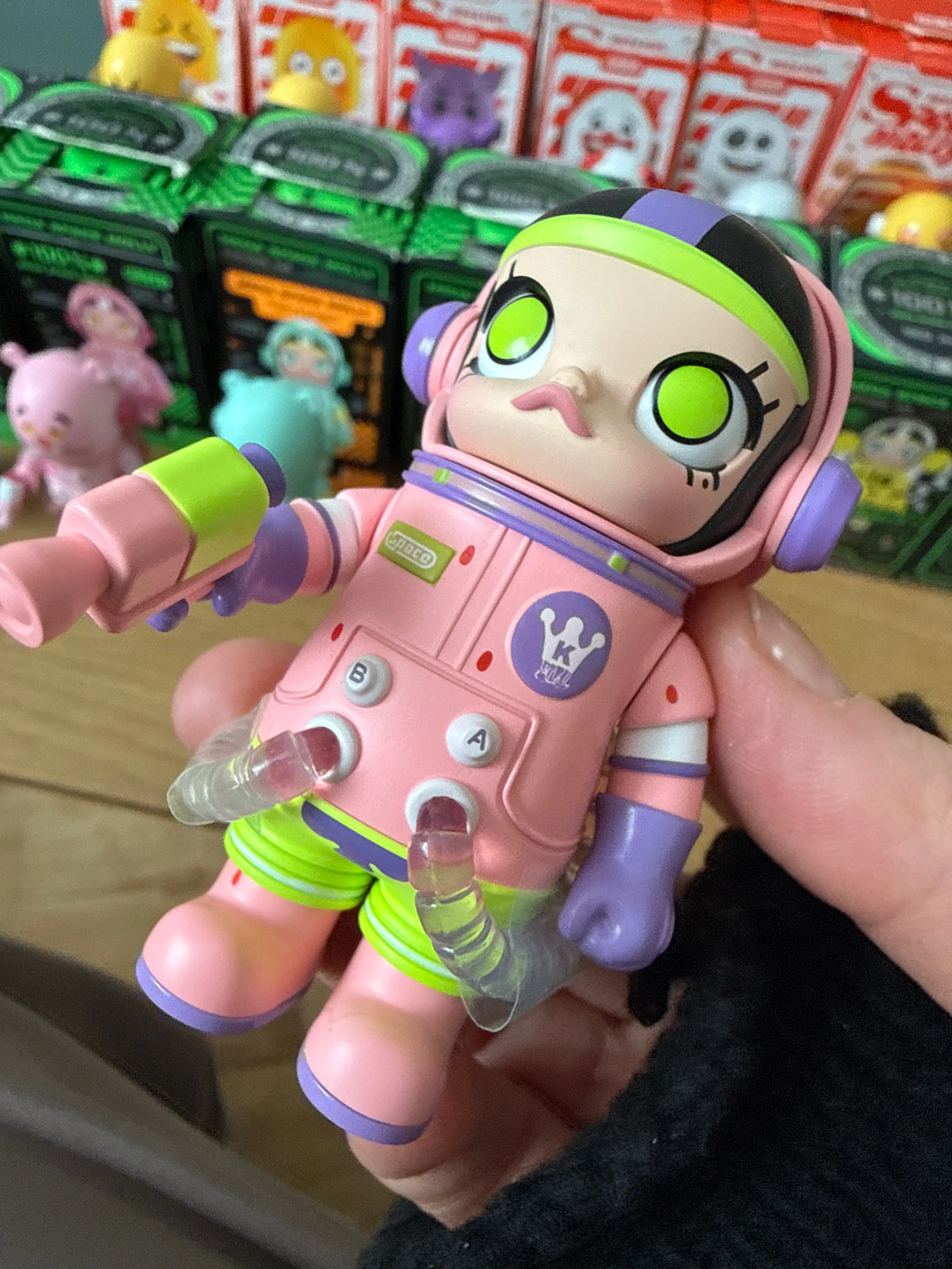 POP NOW:MEGA SPACE MOLLY 100% Series 2-B - POP MART (United States)