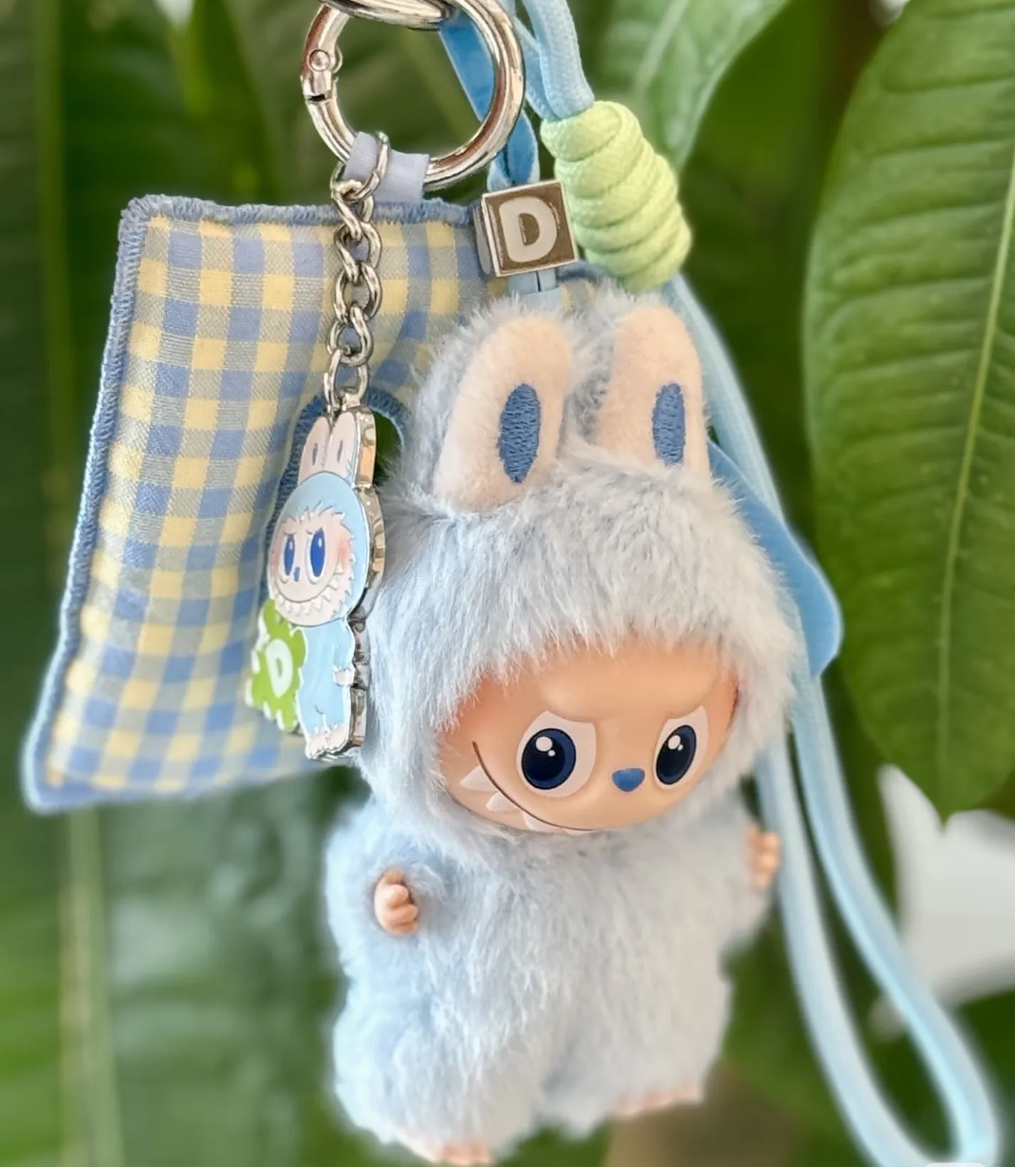 POP NOW:THE MONSTER PIN FOR LOVE SERIES - Vinyl Plush Pendant