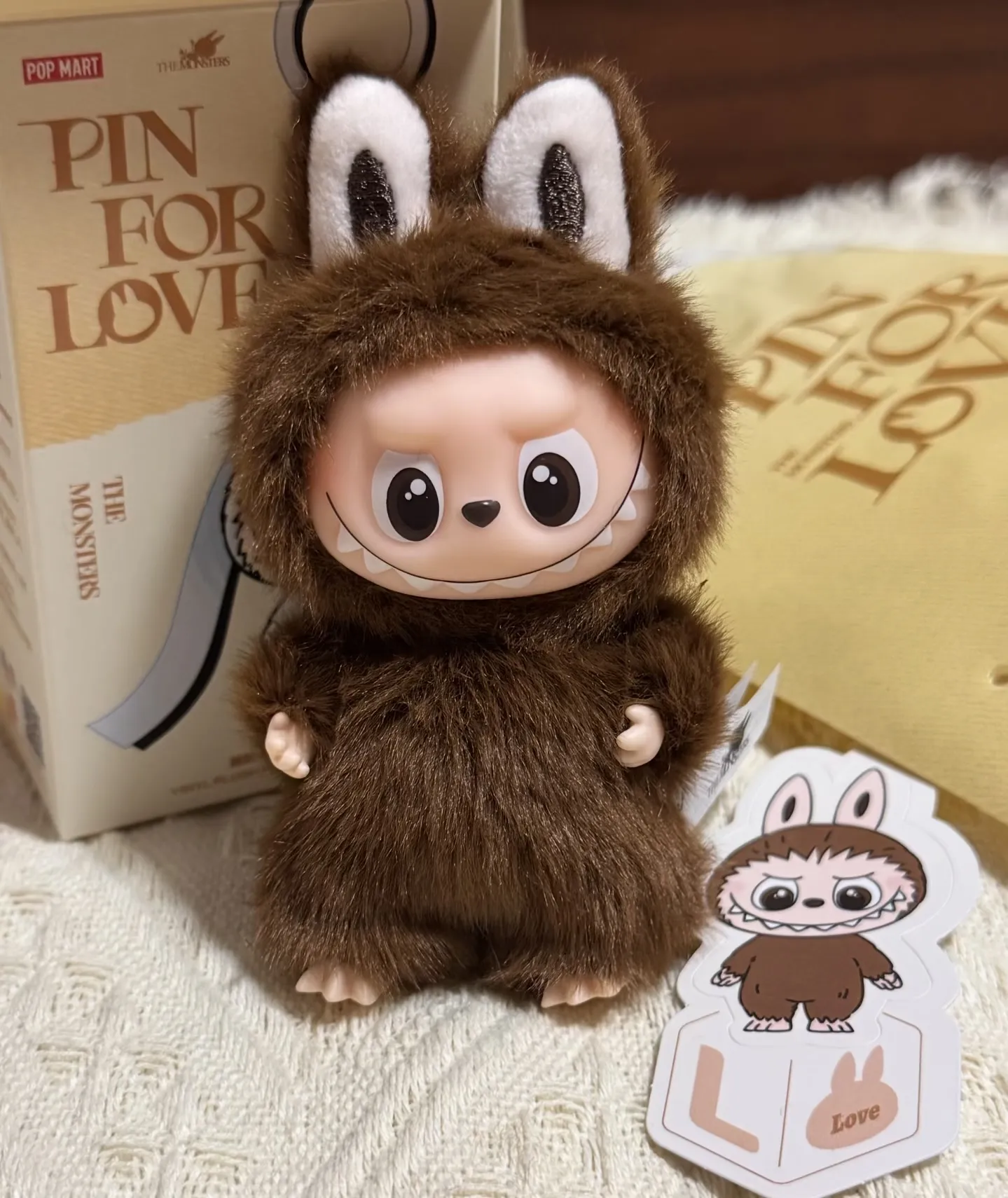 POP NOW:THE MONSTER PIN FOR LOVE SERIES - Vinyl Plush Pendant