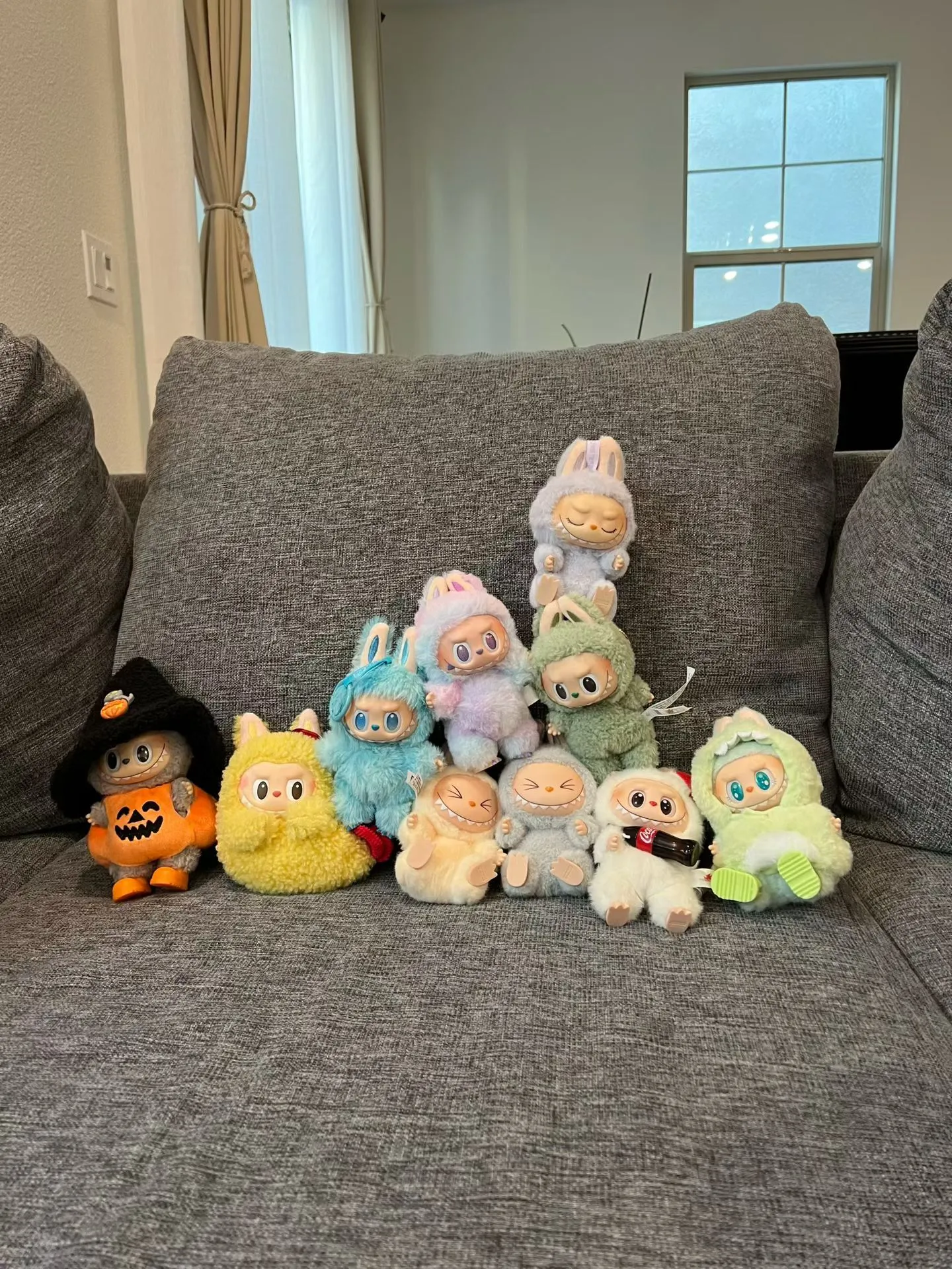 POP NOW:THE MONSTERS - Have a Seat Vinyl Plush Blind Box - POP