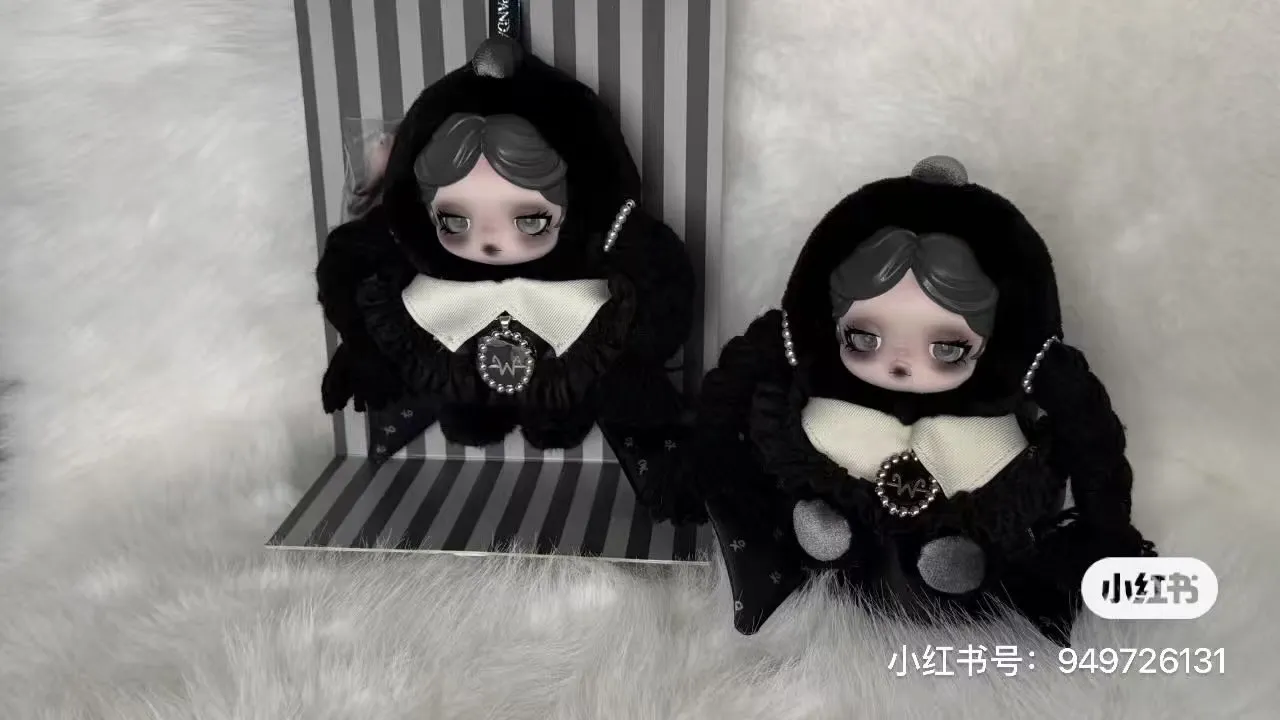 SKULLPANDA × Wednesday Plush（Classic Dress Version） - POP MART