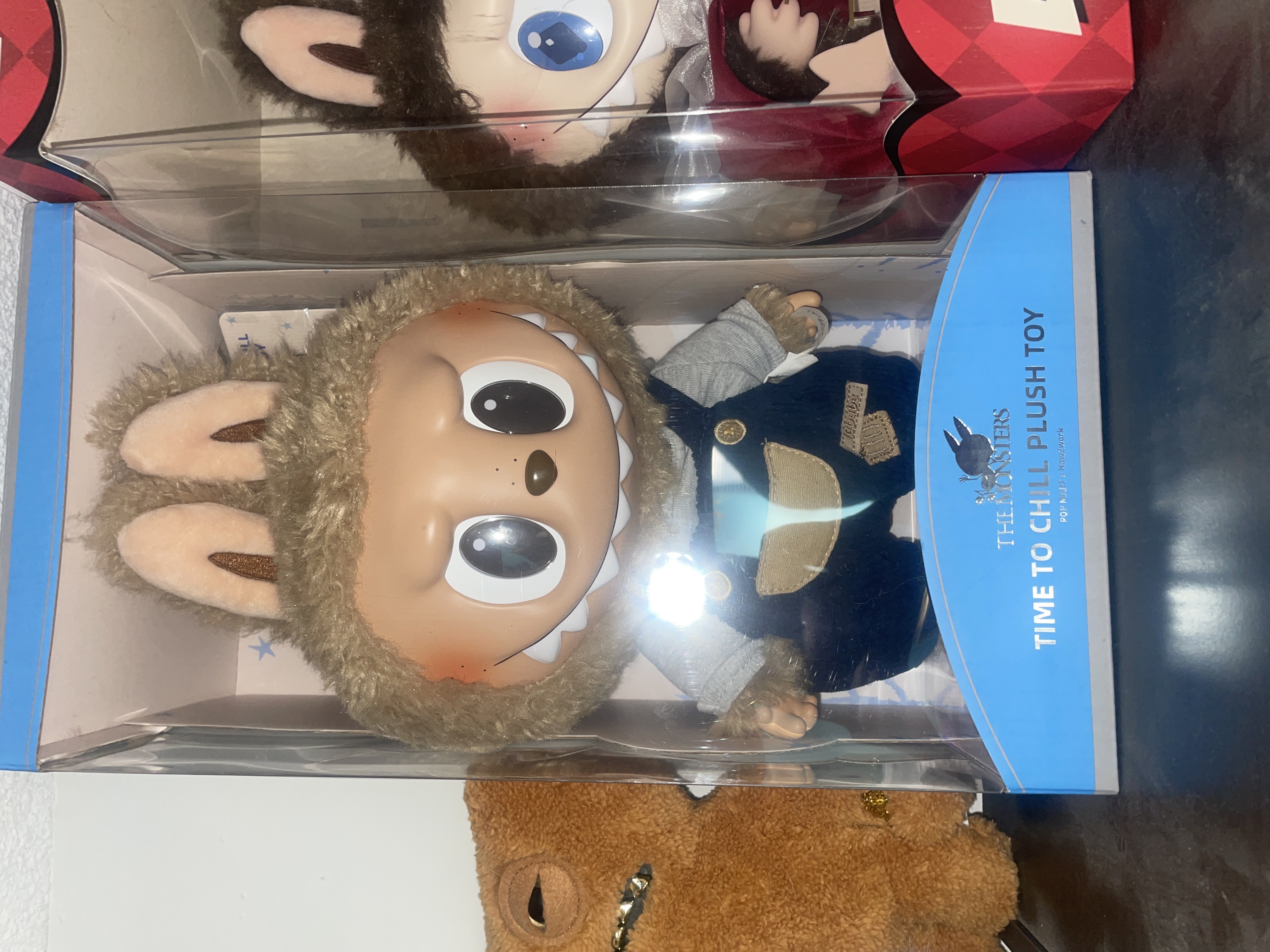 Designer: POP MART Release Date: October 31, 2022 Material: PP