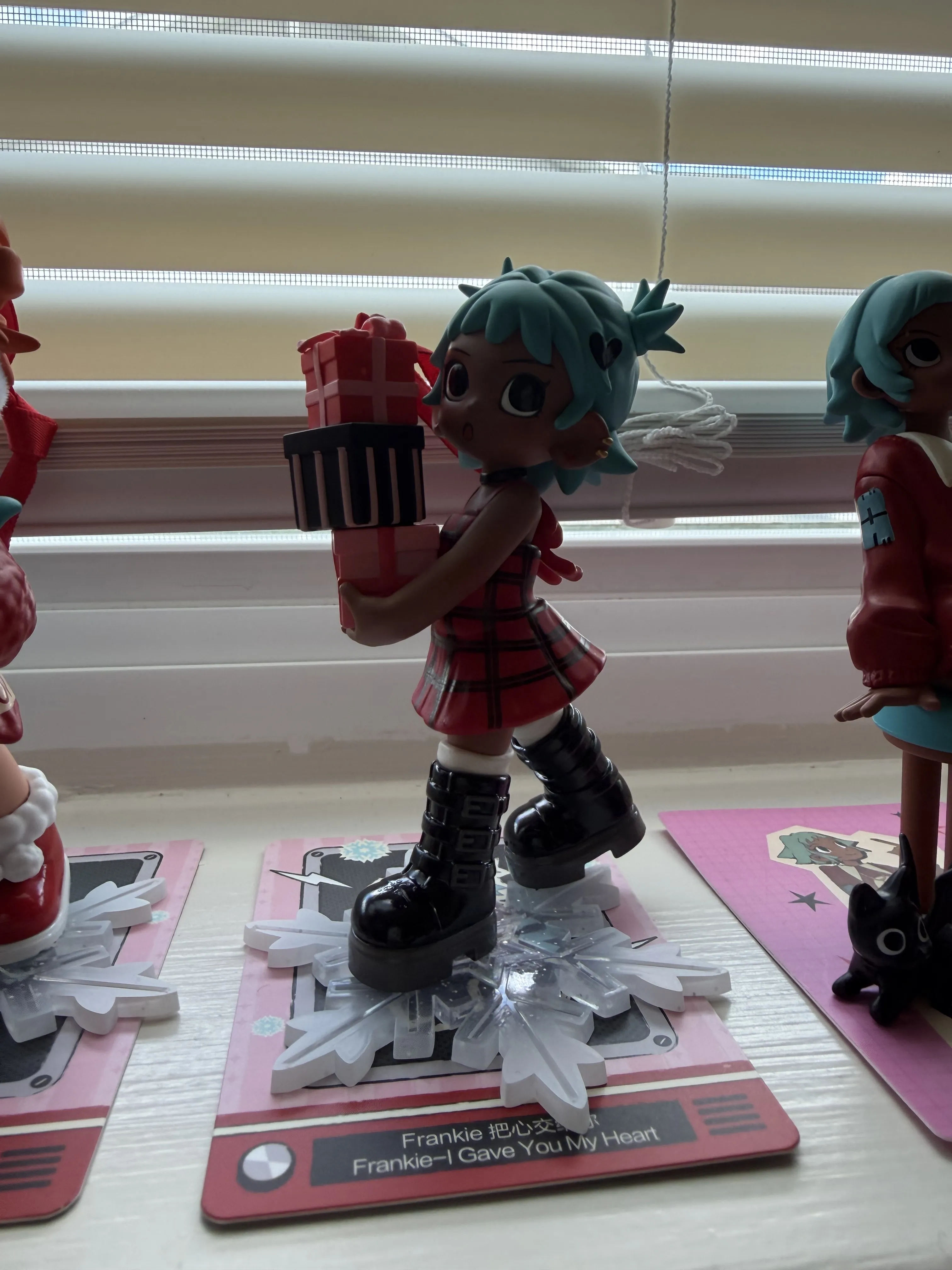 POP NOW:Lil Peach Riot Holiday Mixtape Series Figures - POP MART