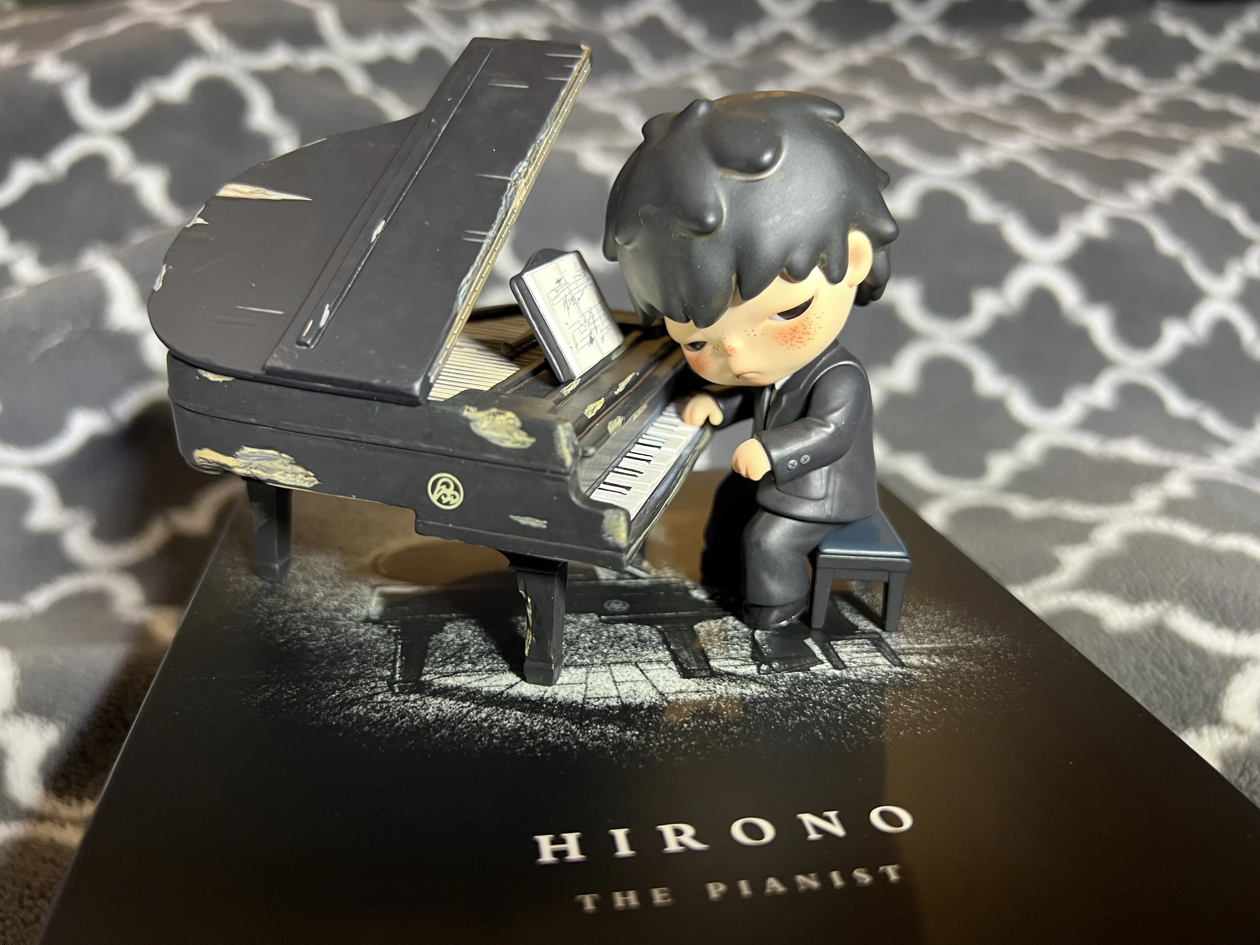 Hirono The Pianist Figure - POP MART (United States)
