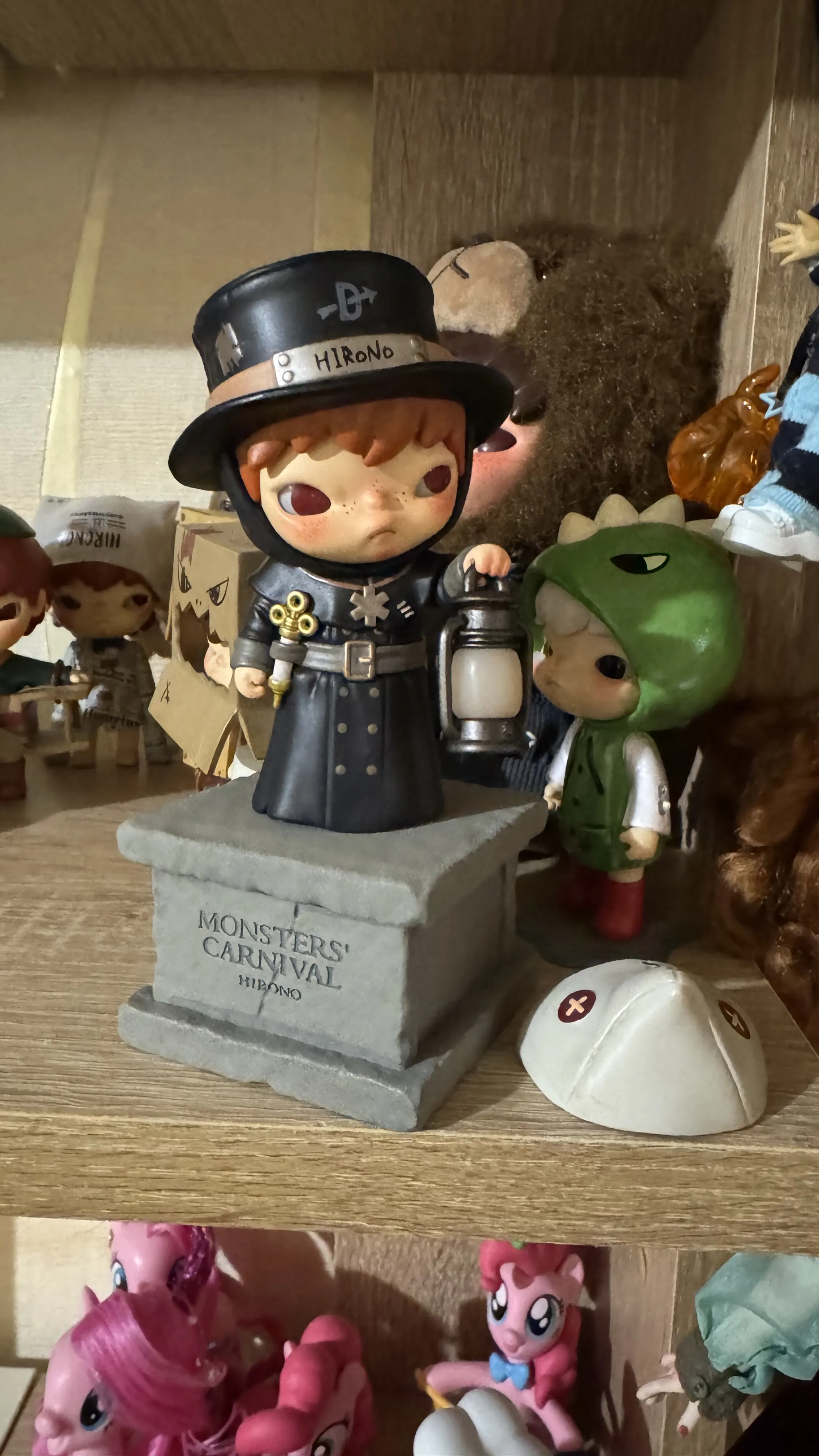 POP NOW:Hirono Monsters' Carnival Series Figures - POP MART (Canada)