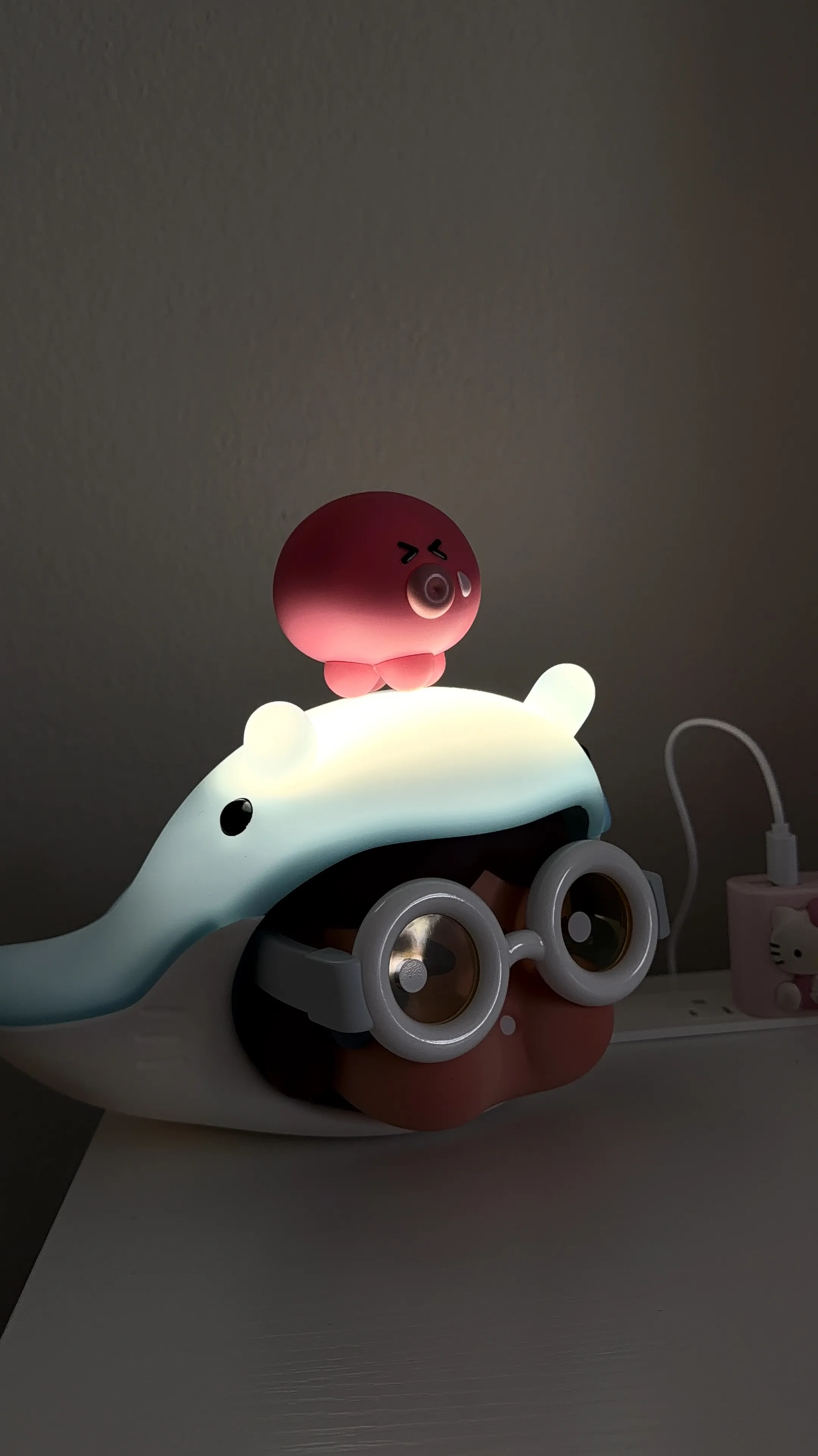 CRYBABY Cry Me an Ocean Series Lamp - POP MART (United States)