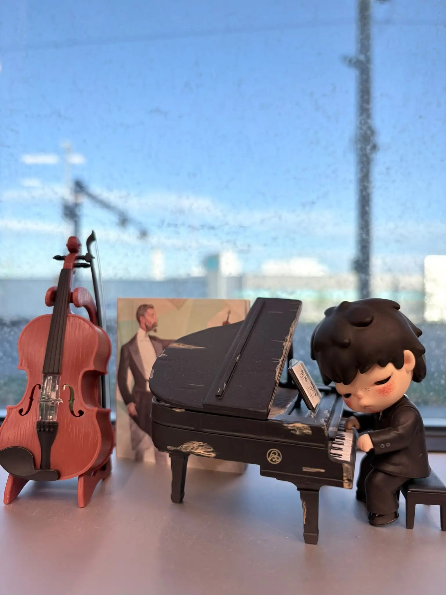 Hirono The Pianist Figure|POP MART US Official