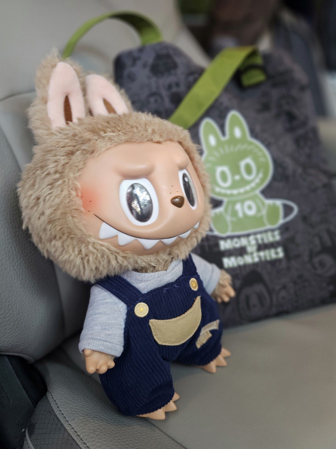 LABUBU Time to chill-Vinyl Plush Doll|POP MART US Official