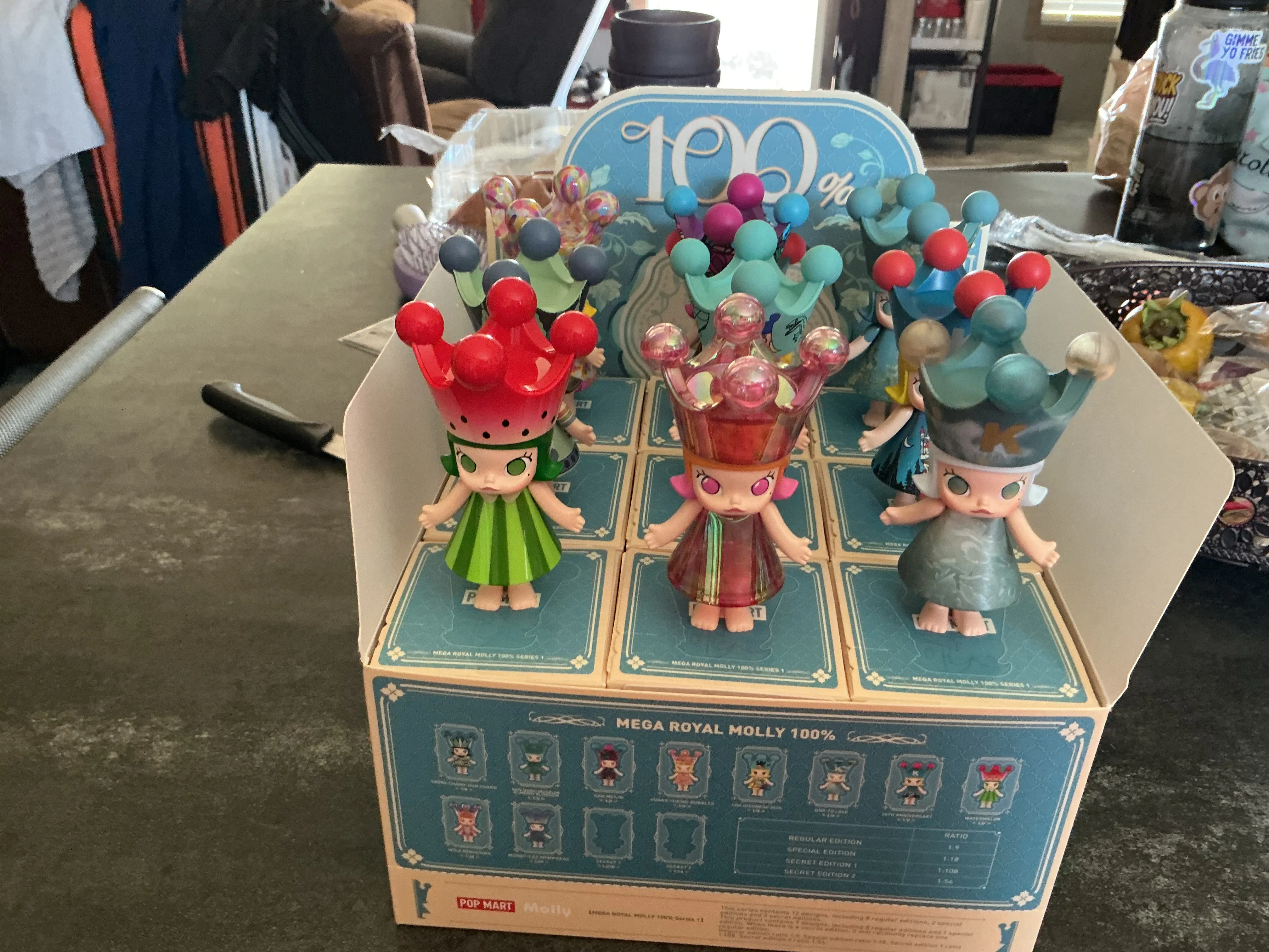 MEGA ROYAL MOLLY 100% Series 1｜POP MART US Official