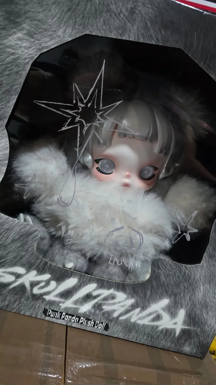 Labubu θ SKULLPANDA Punk Panda Plush Doll｜Punk Style Plush｜POP
